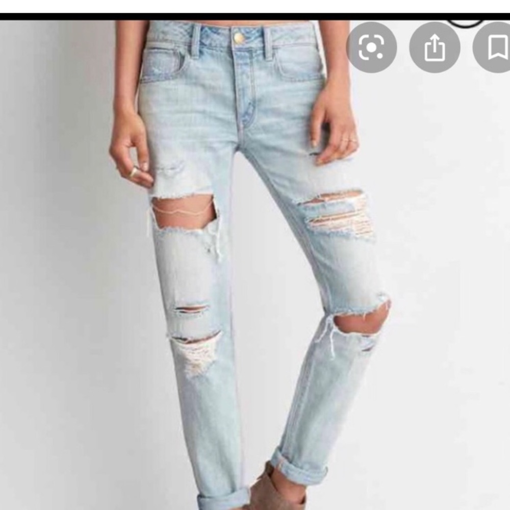American eagle distressed tom girl jeans